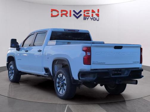 2024 Chevrolet Silverado 2500 Custom