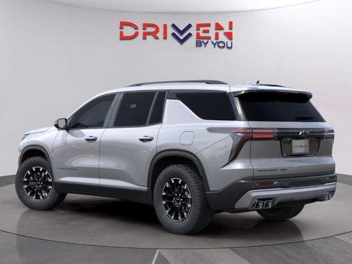 Sterling Gray Metallic 2026 Chevrolet Traverse Z71