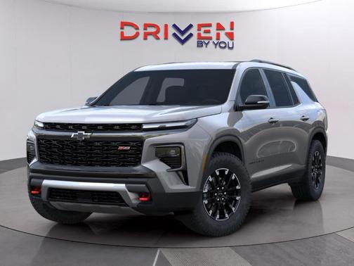 Sterling Gray Metallic 2026 Chevrolet Traverse Z71