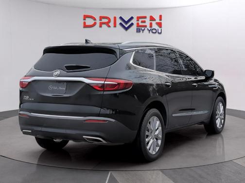 2020 Buick Enclave Essence