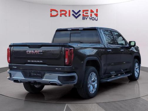 2021 GMC Sierra 1500 SLT