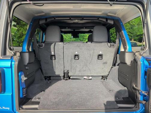 Hydro Blue Pearlcoat 2025 Jeep Wrangler Sport