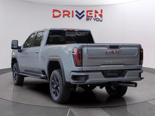 2026 GMC Sierra 2500 AT4