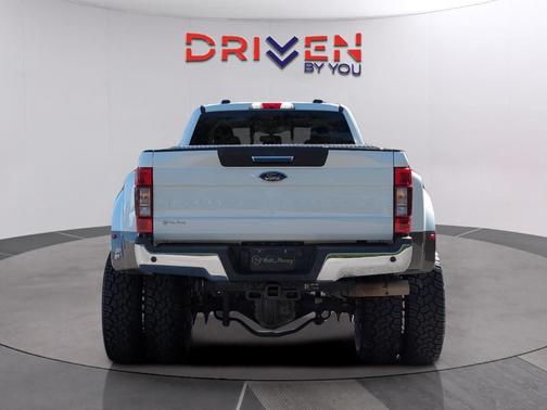 2022 Ford F-350 Lariat Super Duty