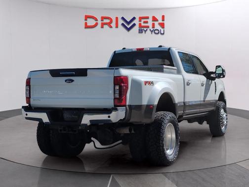 2022 Ford F-350 Lariat Super Duty