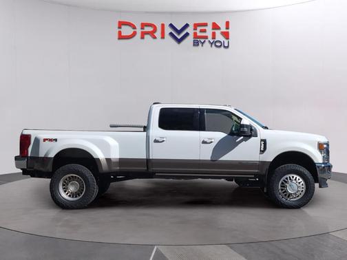2022 Ford F-350 Lariat Super Duty