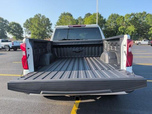 Summit White 2026 Chevrolet Silverado 1500 RST