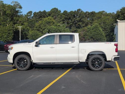 Summit White 2026 Chevrolet Silverado 1500 RST
