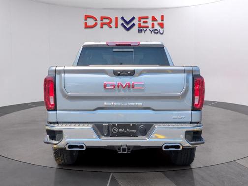 Sterling 2026 GMC Sierra 1500 SLT