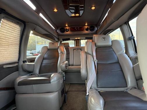 2022 Chevrolet Express 2500 Work Van