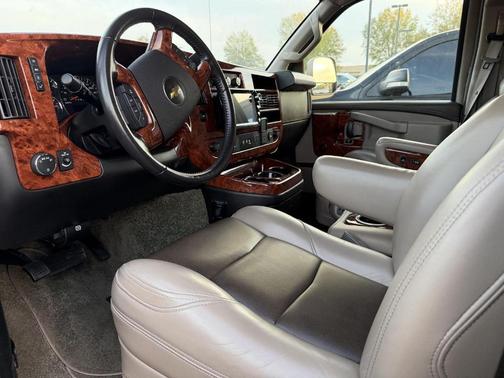 2022 Chevrolet Express 2500 Work Van