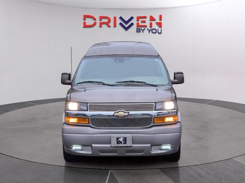 2022 Chevrolet Express 2500 Work Van
