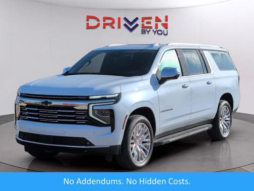 Polar White 2026 Chevrolet Suburban Premier