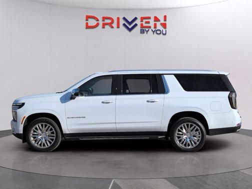 Polar White 2026 Chevrolet Suburban Premier