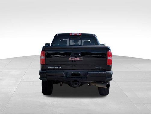 2016 GMC Sierra 2500 Denali