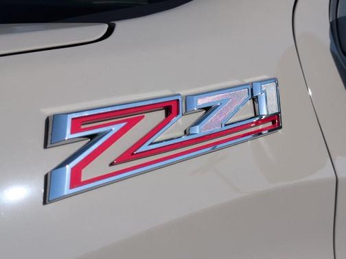 White Sand 2026 Chevrolet Silverado 1500 RST