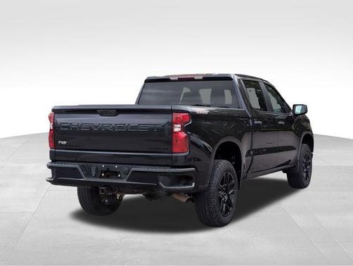 2023 Chevrolet Silverado 1500 Custom Trail Boss