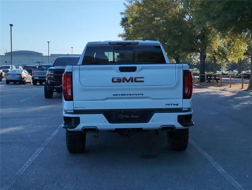 2022 GMC Sierra 1500 Limited AT4