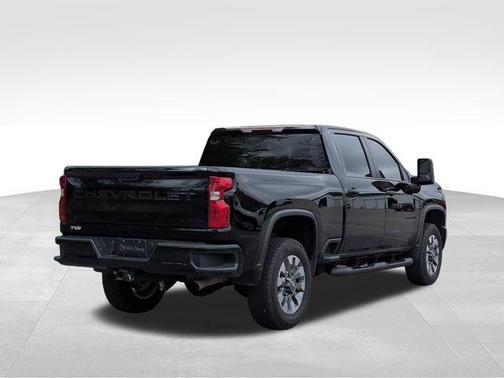 2024 Chevrolet Silverado 2500 Custom