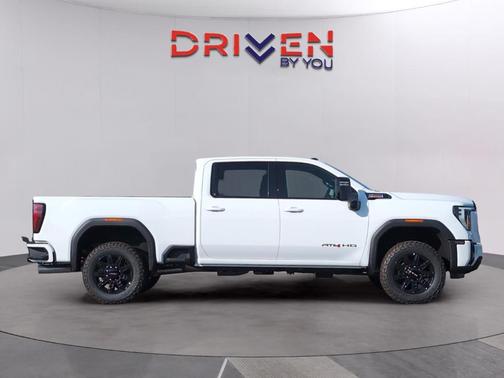 2026 GMC Sierra 2500 AT4