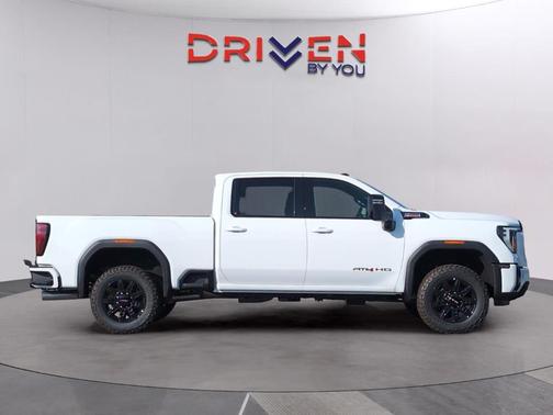 2026 GMC Sierra 2500 AT4