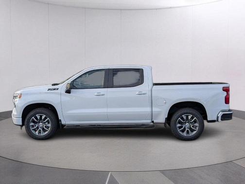 Summit White 2026 Chevrolet Silverado 1500 RST
