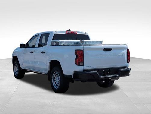 2024 Chevrolet Colorado WT