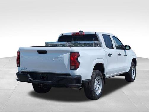 2024 Chevrolet Colorado WT