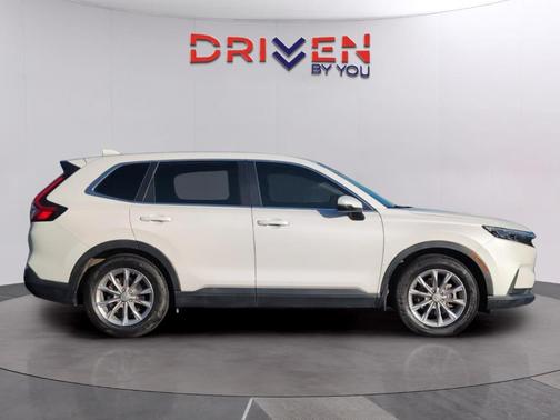 Platinum White Pearl 2024 Honda CR-V EX