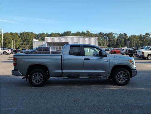 2014 Toyota Tundra SR5