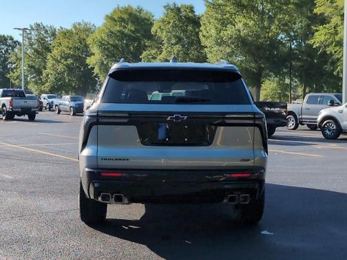Sterling Gray Metallic 2026 Chevrolet Traverse RS