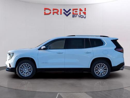 2026 GMC Acadia FWD Denali