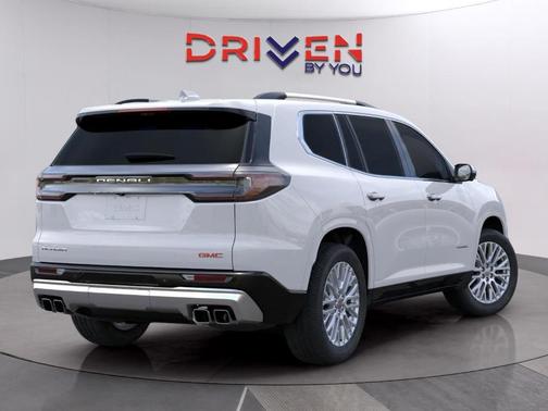 2026 GMC Acadia FWD Denali