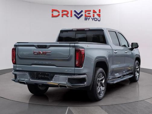Sterling 2024 GMC Sierra 1500 SLT