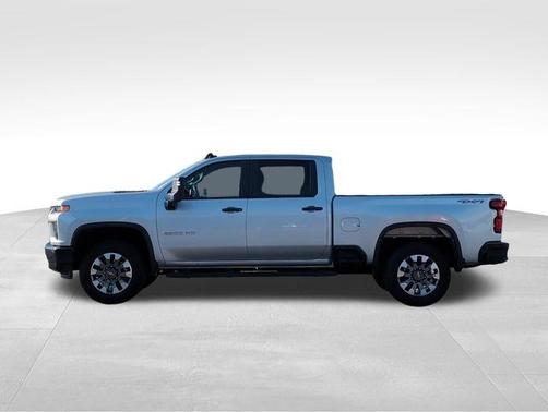 2022 Chevrolet Silverado 2500 Custom