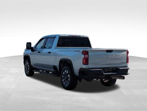 2022 Chevrolet Silverado 2500 Custom