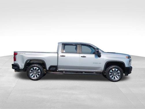 2022 Chevrolet Silverado 2500 Custom