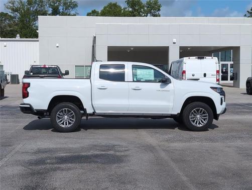 2025 Chevrolet Colorado LT
