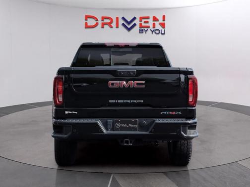 Onyx Black 2024 GMC Sierra 1500 AT4X