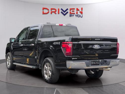 Agate Black 2024 Ford F-150 XLT