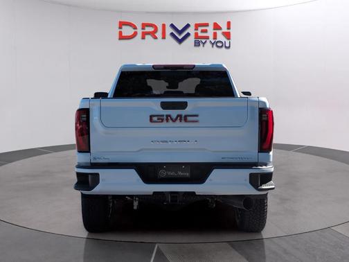 2026 GMC Sierra 2500 Denali