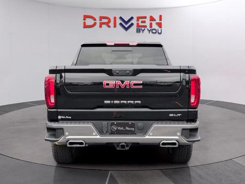 Onyx Black 2026 GMC Sierra 1500 SLT