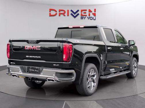 Onyx Black 2026 GMC Sierra 1500 SLT