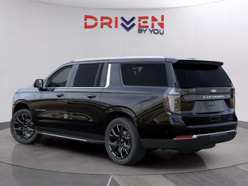 2026 Chevrolet Suburban LT