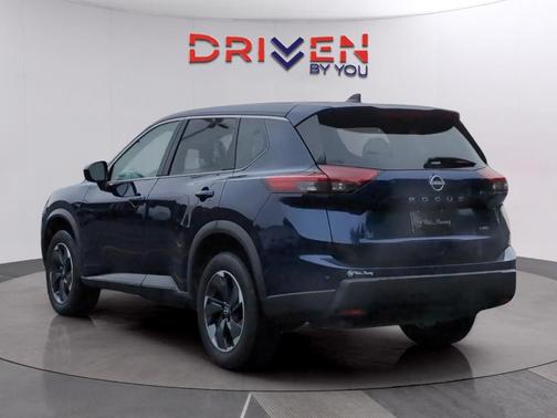 Deep Ocean Blue 2025 Nissan Rogue SV