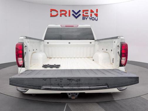 Summit White 2023 GMC Sierra 1500 Elevation