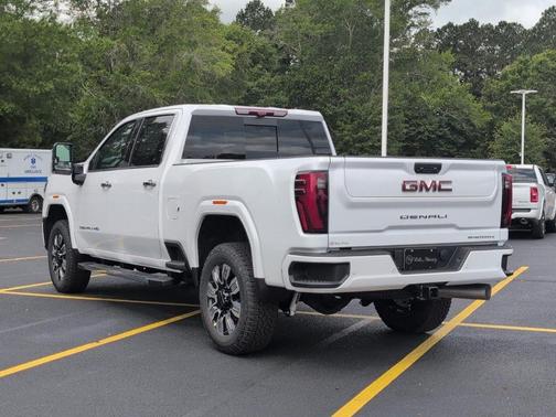 Summit White 2026 GMC Sierra 2500 Denali