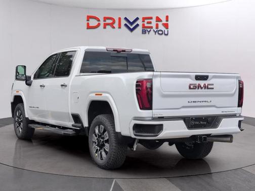 Summit White 2026 GMC Sierra 2500 Denali