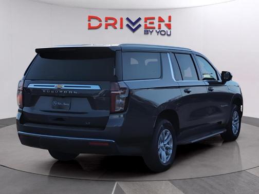 2021 Chevrolet Suburban LT