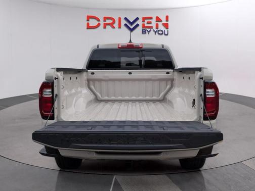 Dune 2026 GMC Canyon Elevation